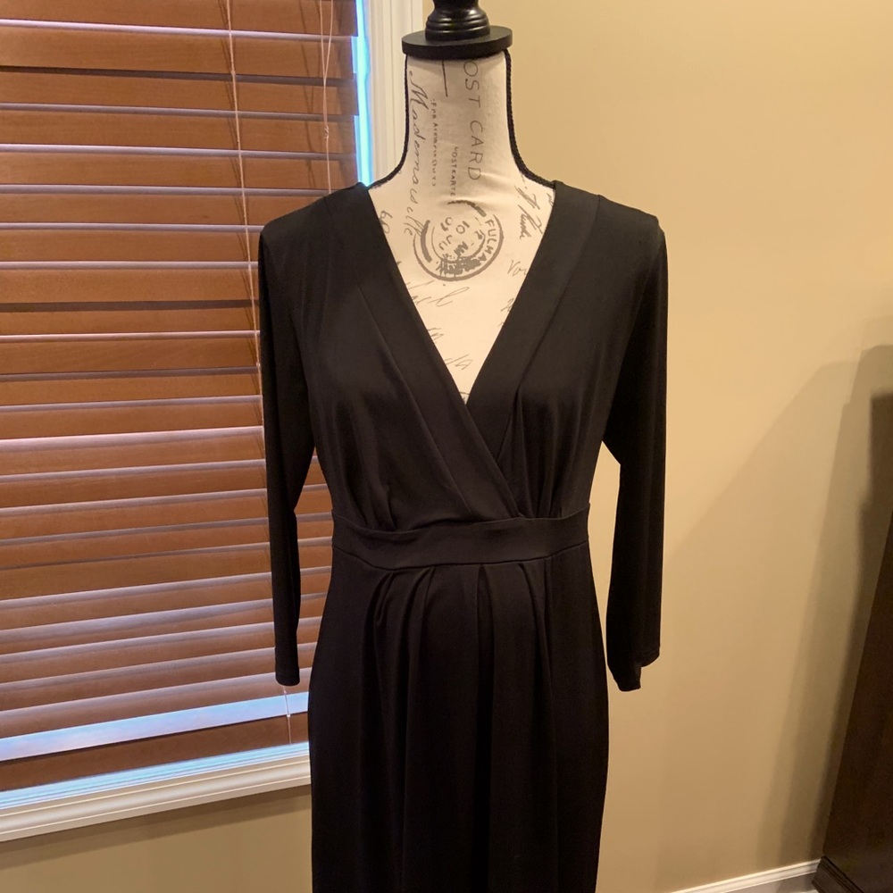 Maternity Dress - Picture 1 of 4